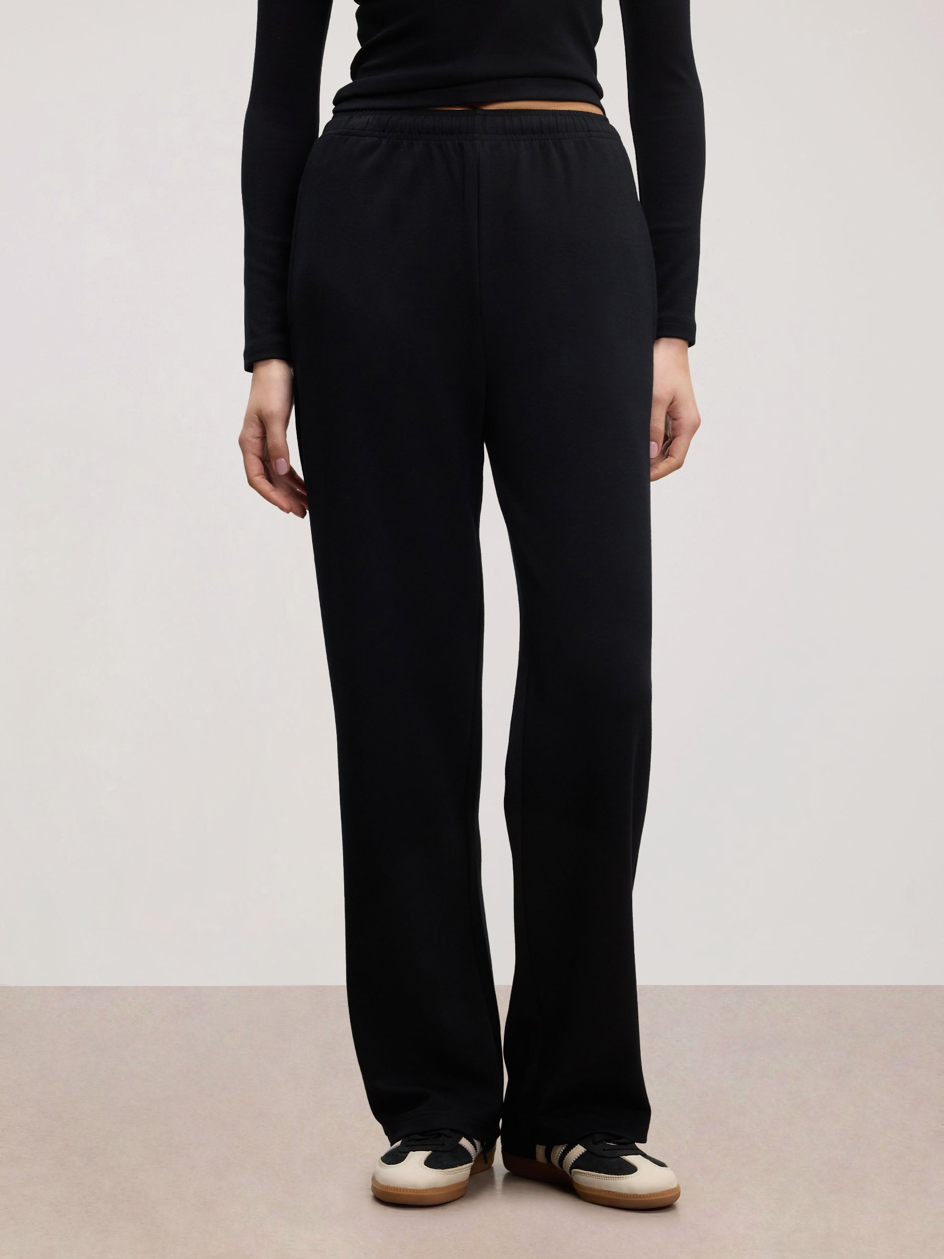 Womens Soft Interlock Jogger in Black