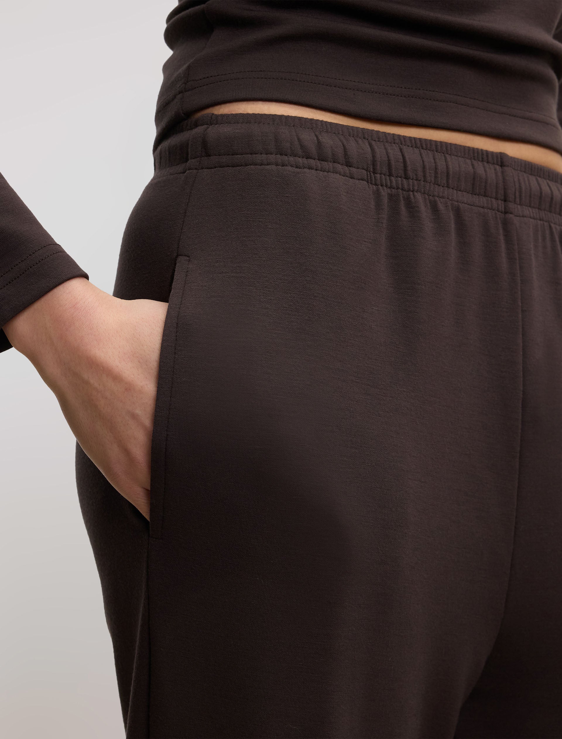 Womens Soft Interlock Jogger in Brown