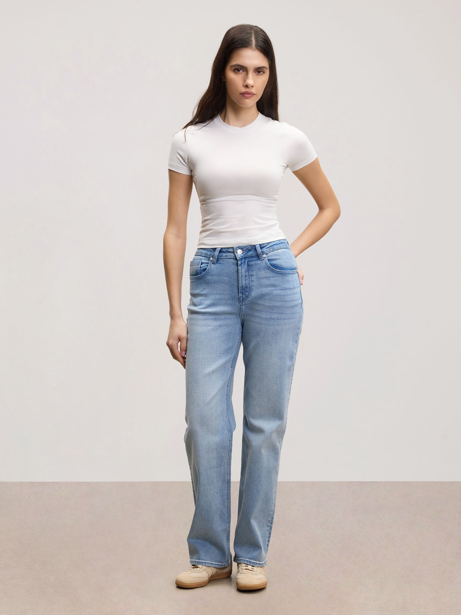 Womens Straight Leg Denim Jeans in Light Blue