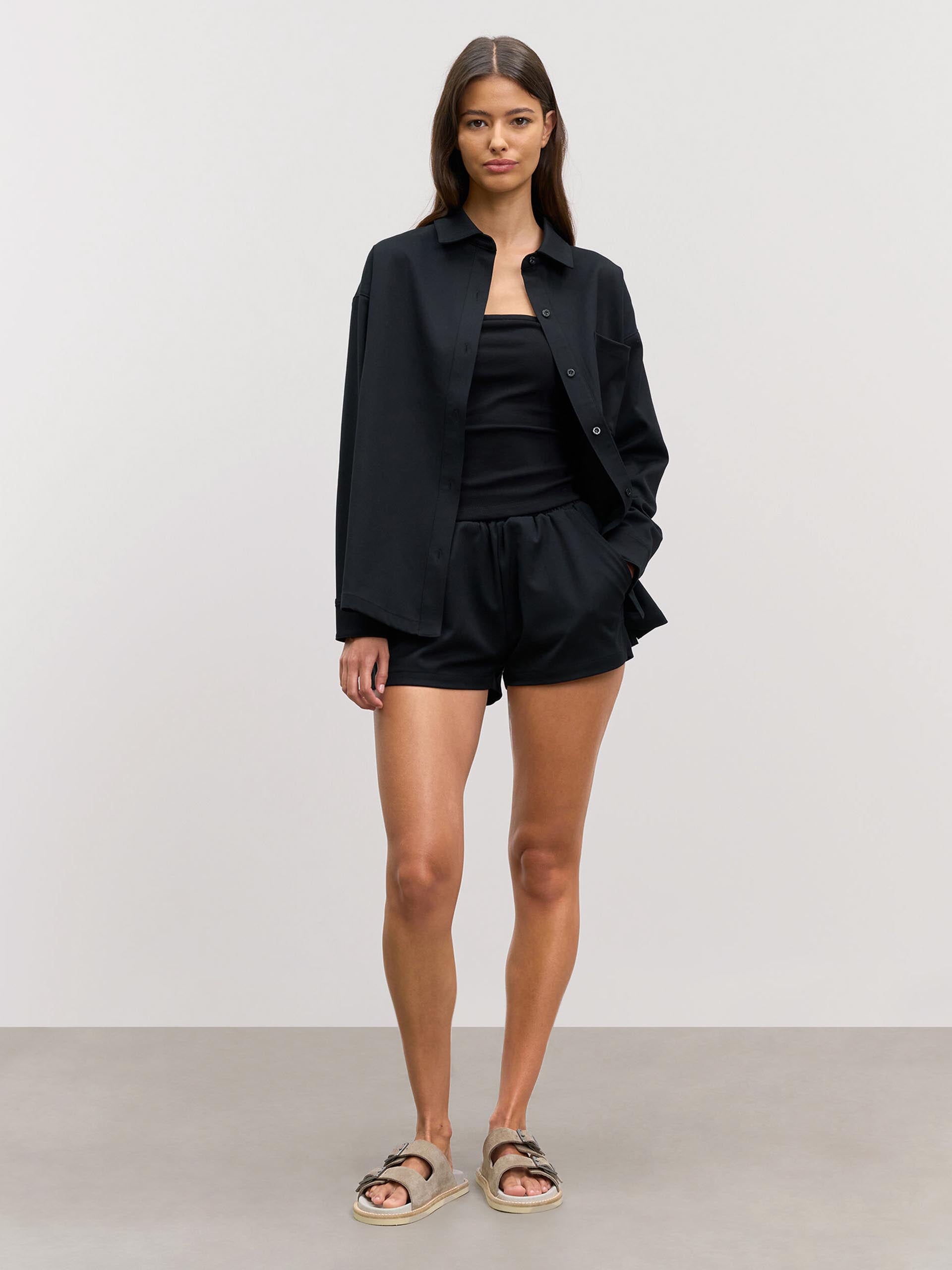Womens Pull On Short in Black