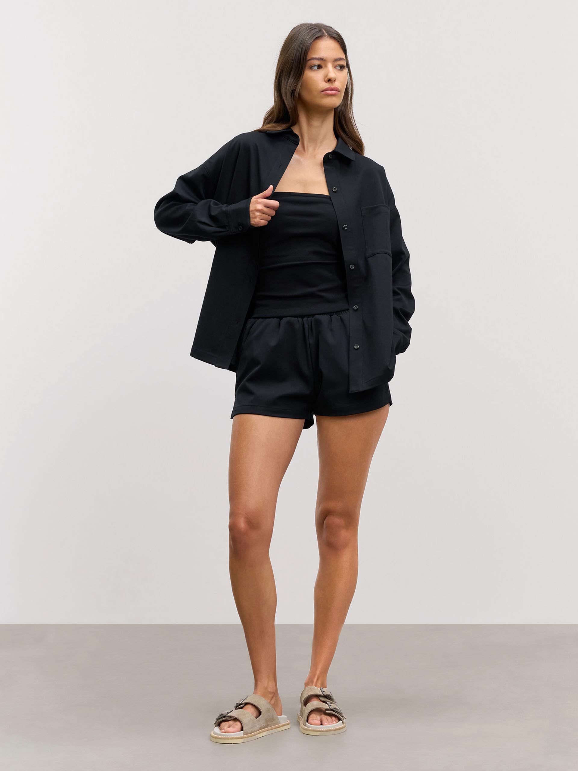 Womens Pull On Short in Black