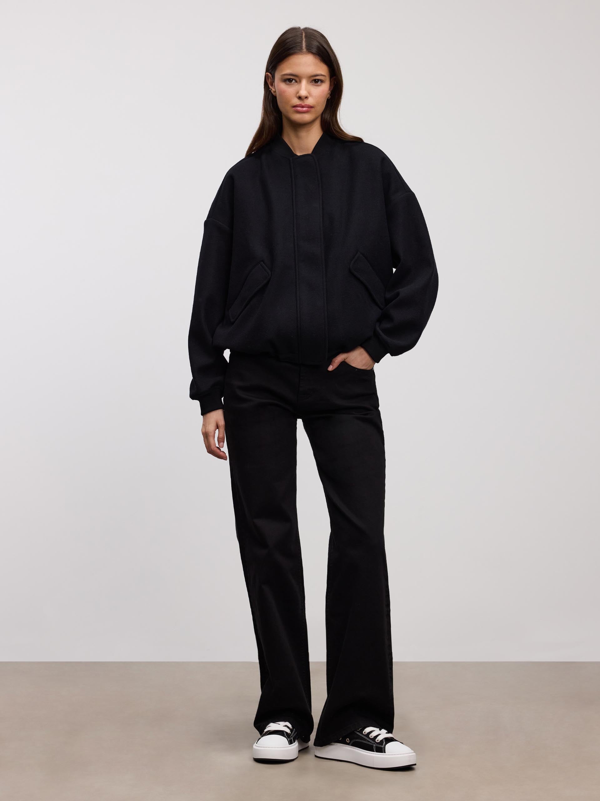 Womens Mid Rise Straight Denim Jean in Black
