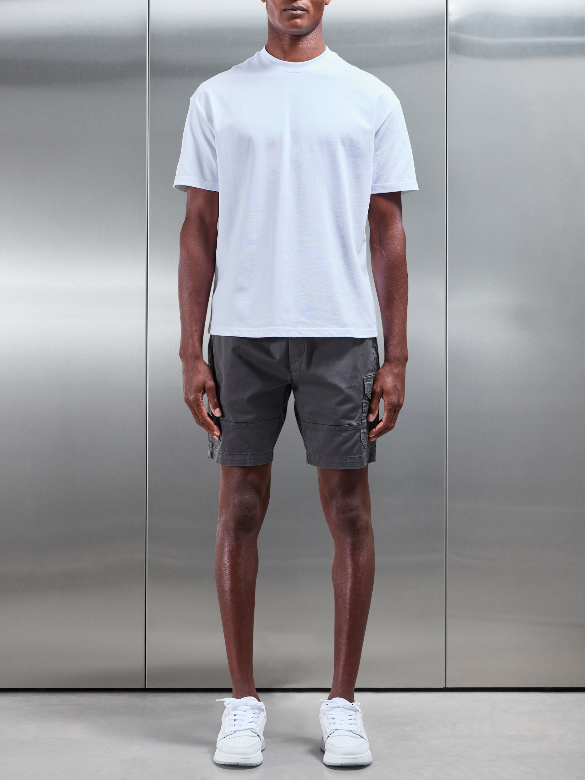 Worker Cargo Short in Grey