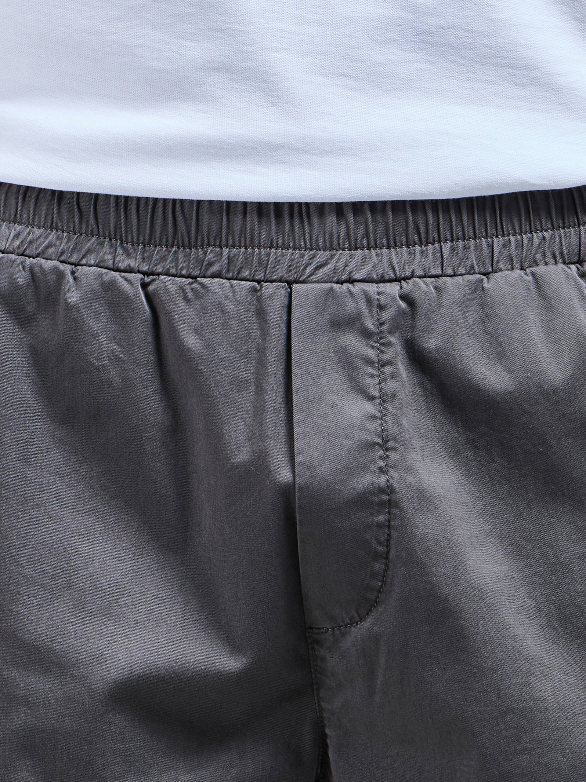 Worker Cargo Short in Grey