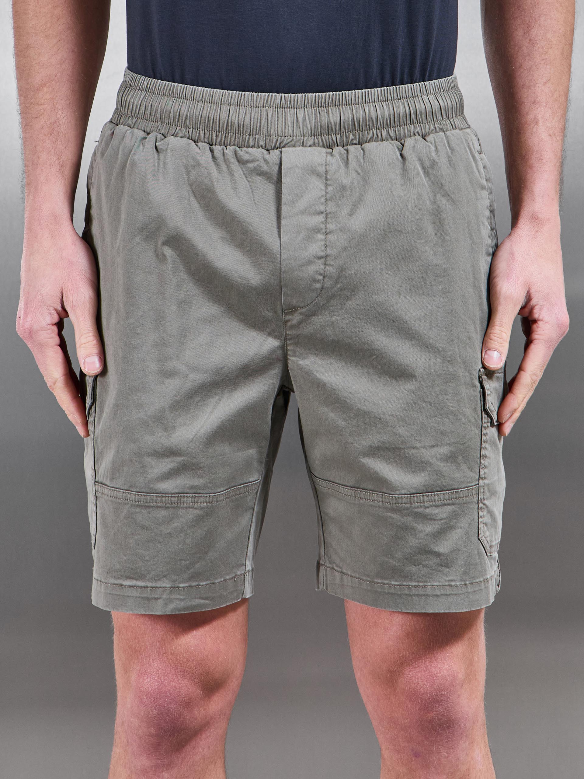 Worker Cargo Short in Olive