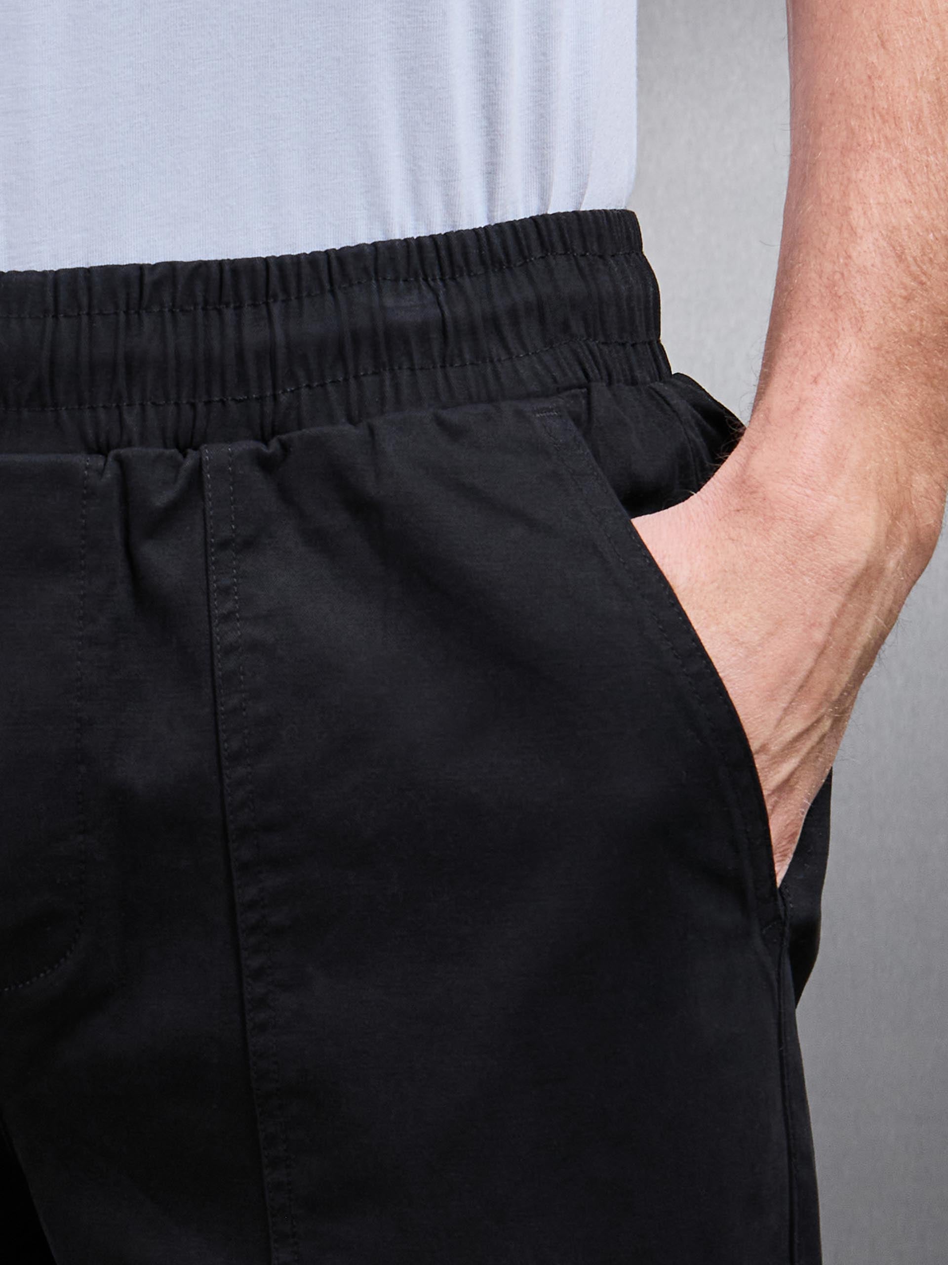 Worker Trouser in Black