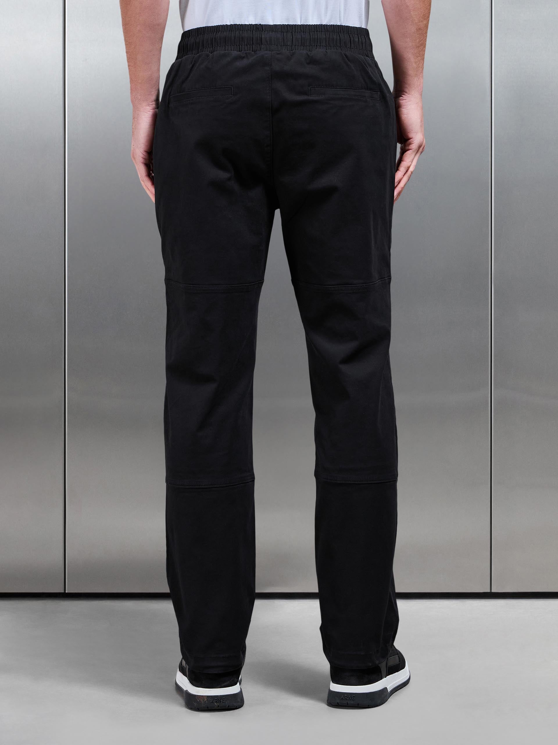 Worker Trouser in Black