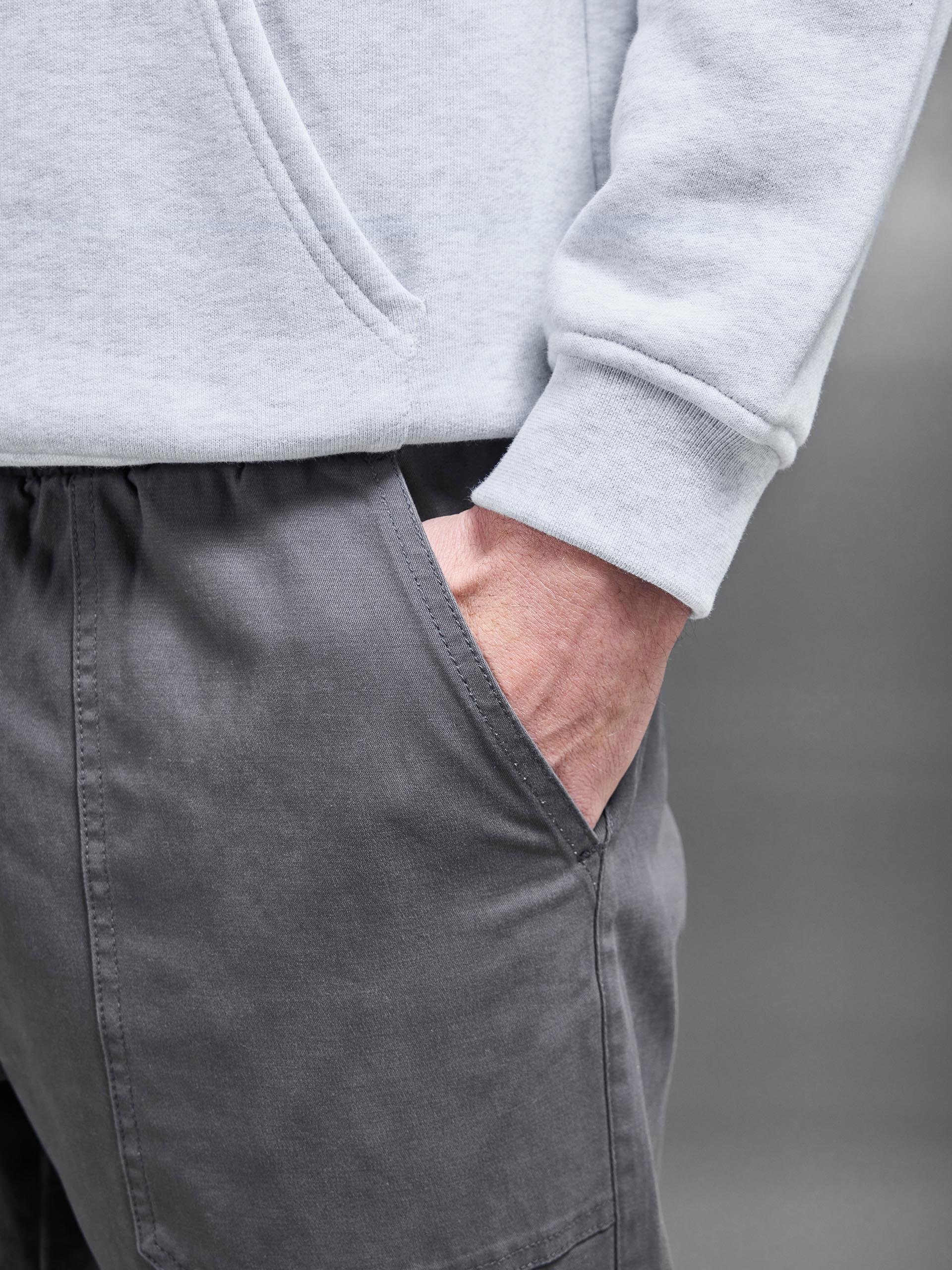 Worker Trouser in Grey