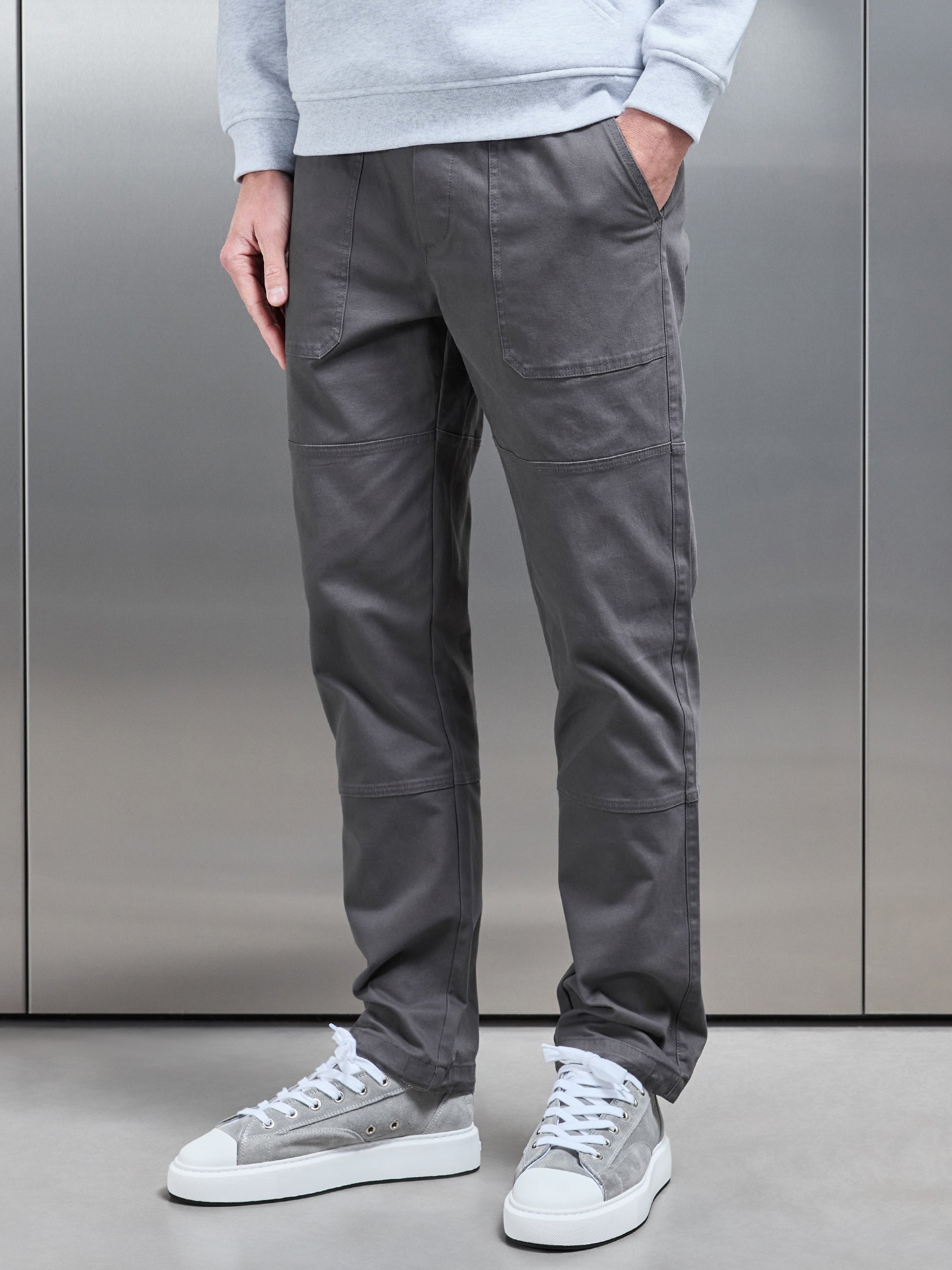 Worker Trouser in Grey