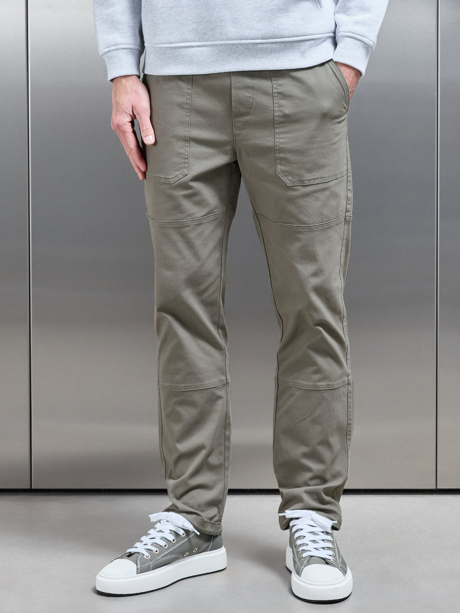 Worker Trouser in Olive