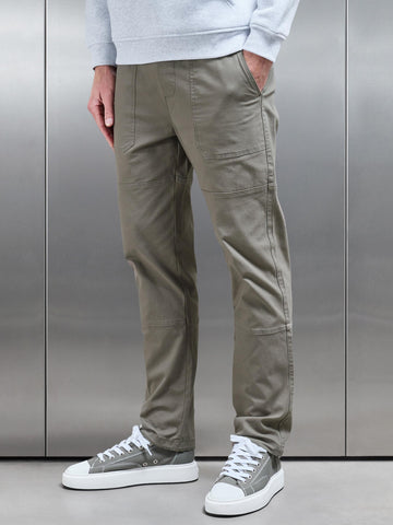 Worker Trouser in Olive