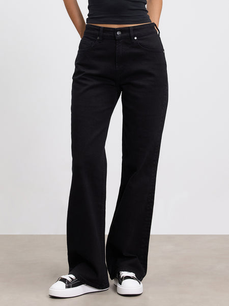 Womens Mid Rise Straight Denim Jean in Black