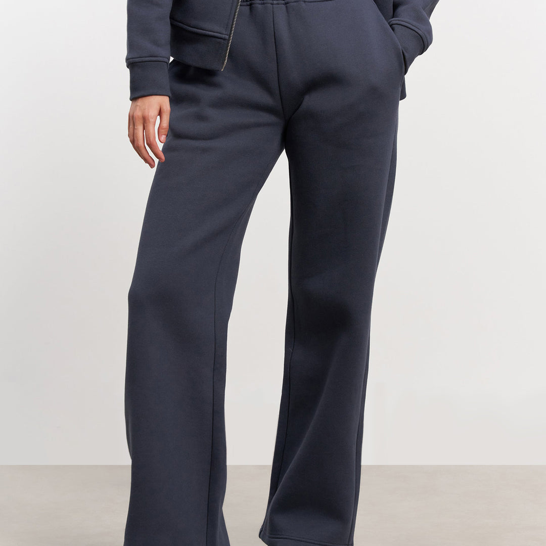 Womens Relaxed Straight Leg Jogger in Slate Blue