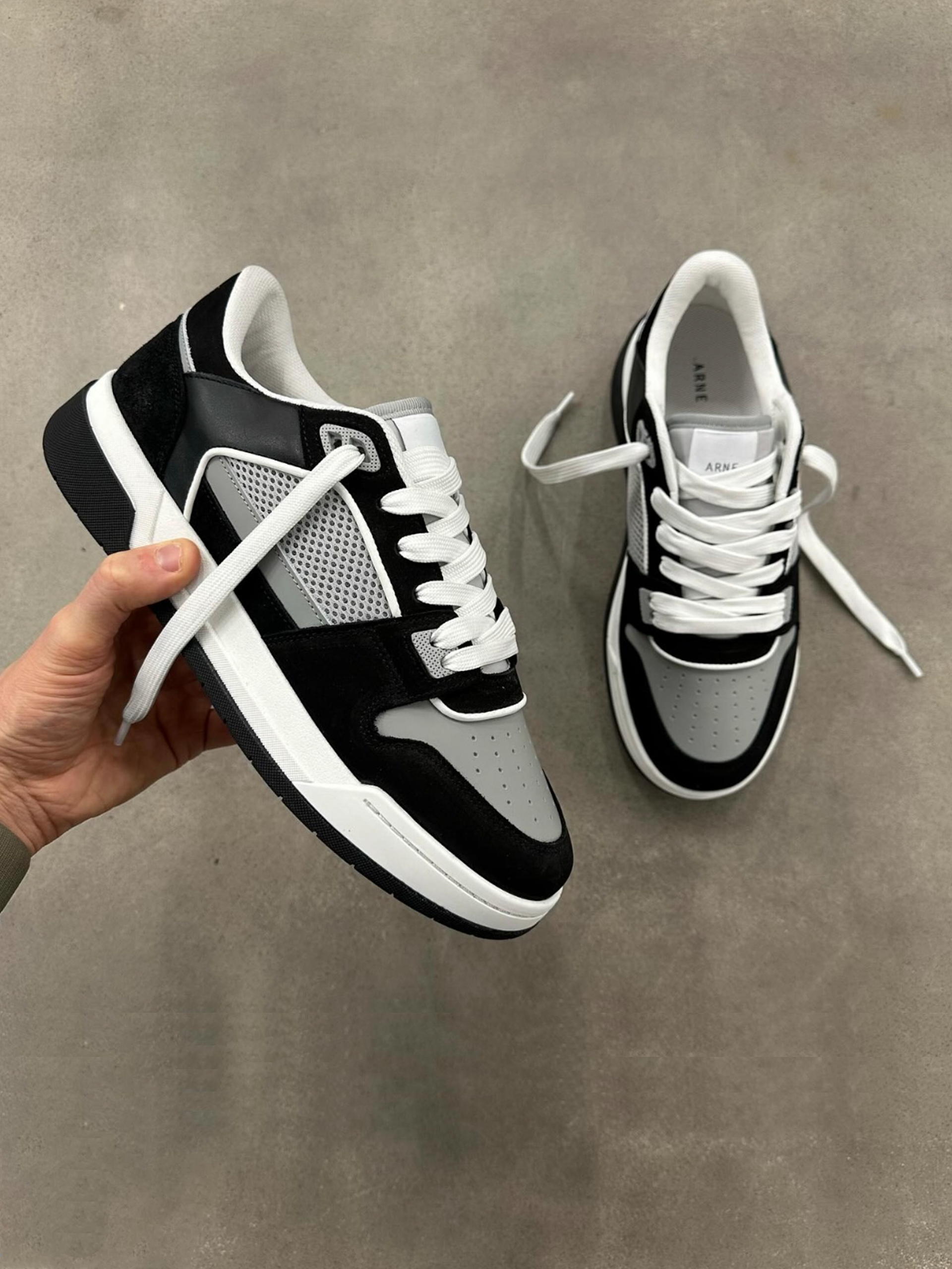 Basket Trainer in Grey Black