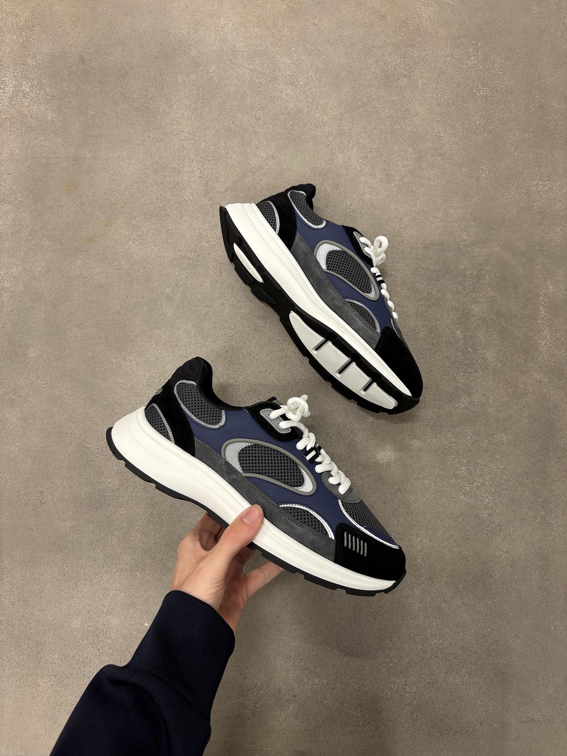 Circuit Trainer in Cobalt Grey