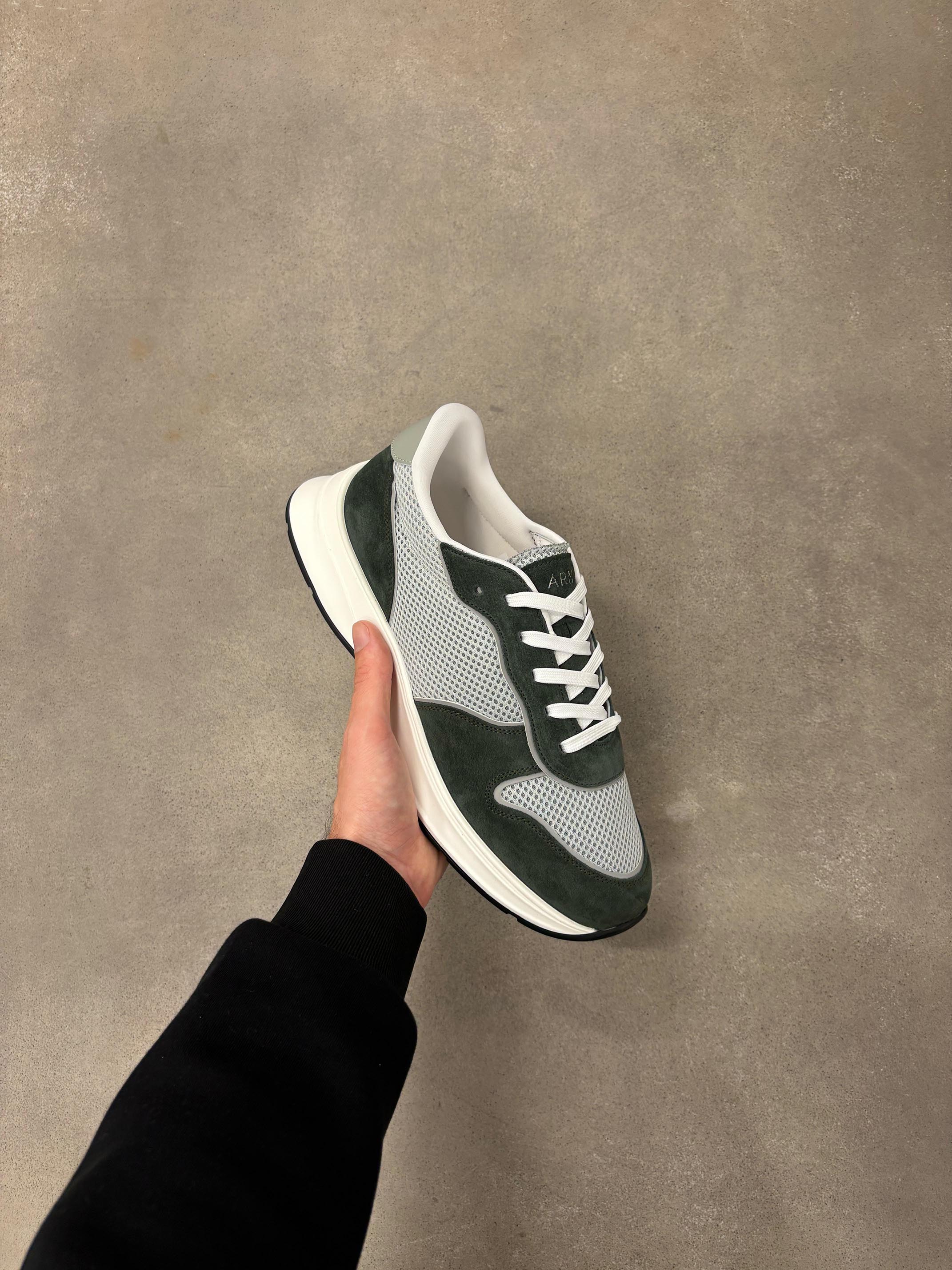 Hybrid Runner in Ivy