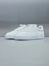 Low Trainer in White